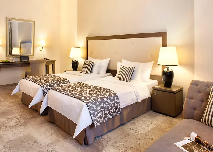Metropolitan Boutique Hotel